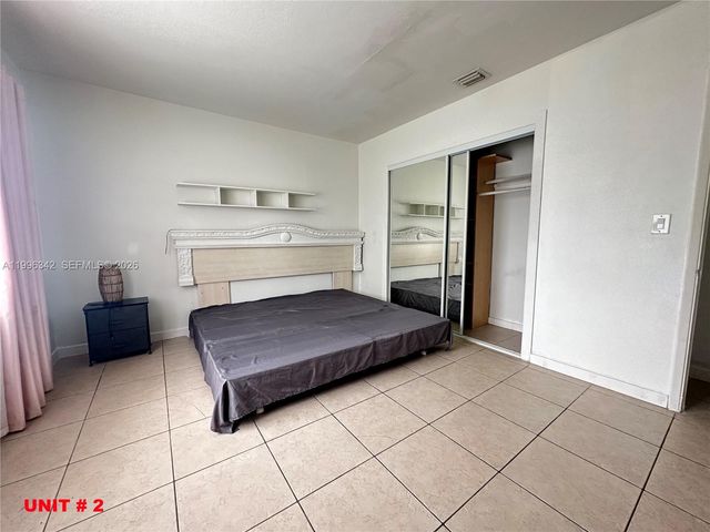 809 NE 2nd St 2, Hallandale Beach, FL 33009