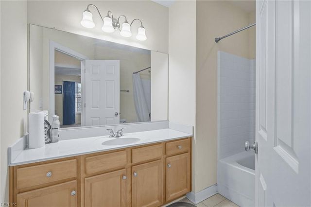 39 Miles Cary MEWS, Hampton, VA 23669