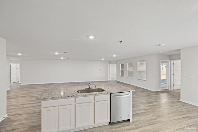 8670 Tarsus Drive, Milton, FL 32583