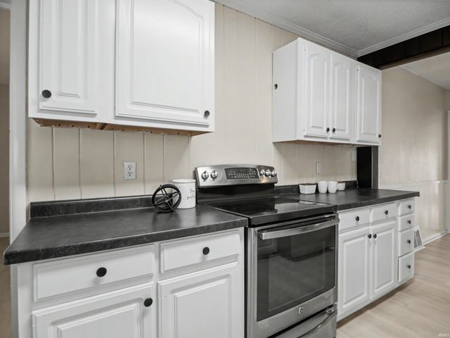 829 Herndon Drive, Evansville, IN 47711