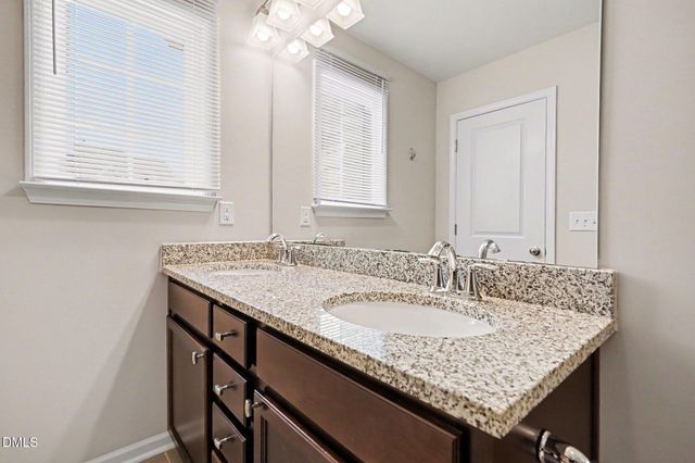 564 Chessie Station, Apex, NC 27502