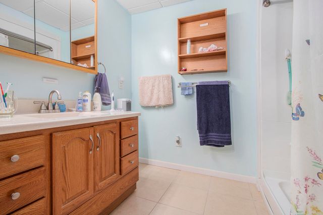 69154 Elkhart Road, Edwardsburg Vllg, MI 49112