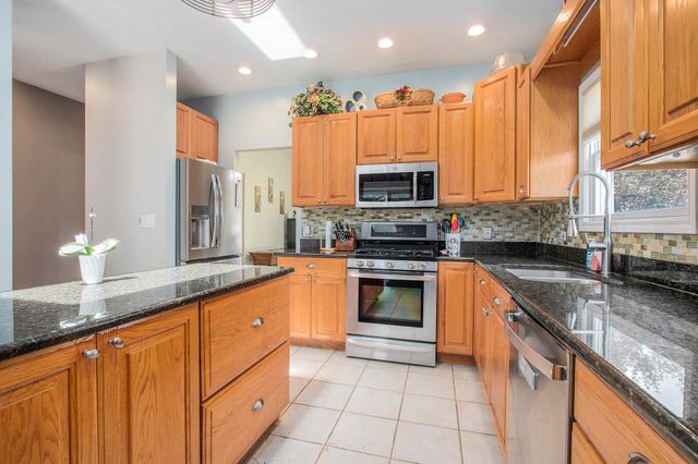 69154 Elkhart Road, Edwardsburg Vllg, MI 49112