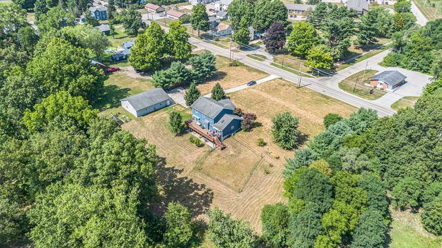 69154 Elkhart Road, Edwardsburg Vllg, MI 49112