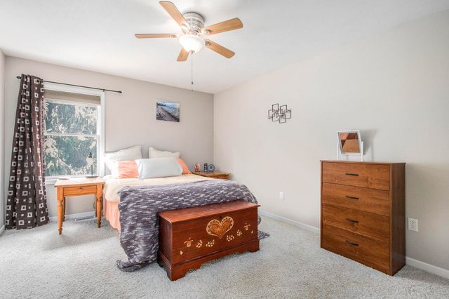 69154 Elkhart Road, Edwardsburg Vllg, MI 49112