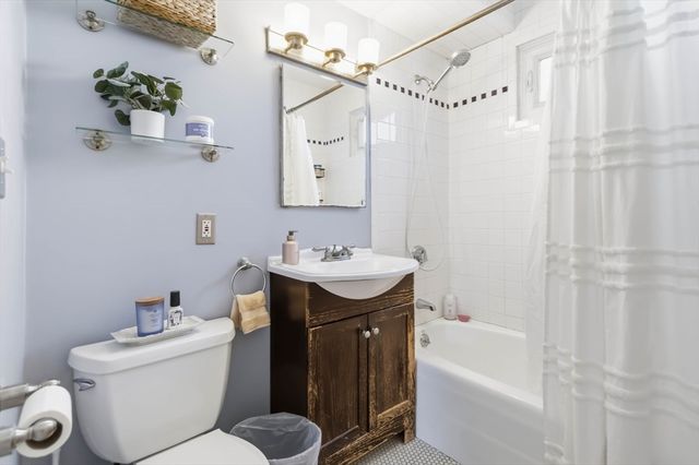 18 Chandler Street 18, Arlington, MA 02474