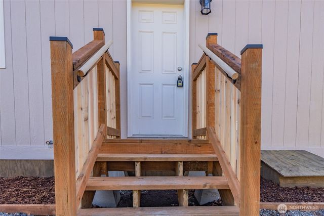 201 Albert Street, Wilkeson, WA 98396