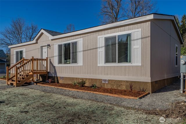 201 Albert Street, Wilkeson, WA 98396