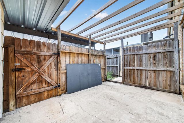 4068 Belle Park Drive 4068, Houston, TX 77072