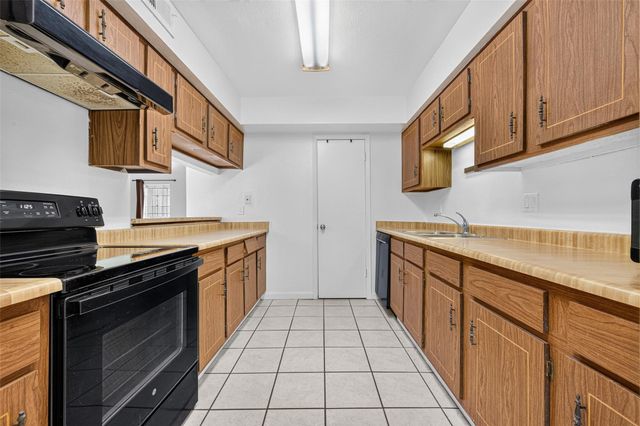4068 Belle Park Drive 4068, Houston, TX 77072