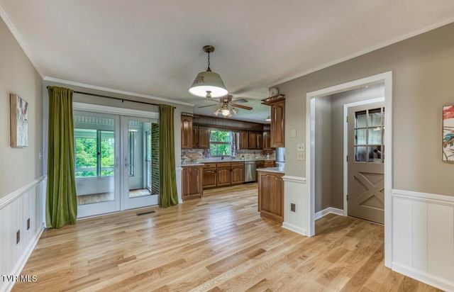 146 Central Drive, Johnson City, TN 37601