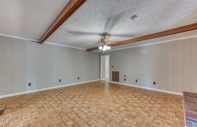 146 Central Drive, Johnson City, TN 37601