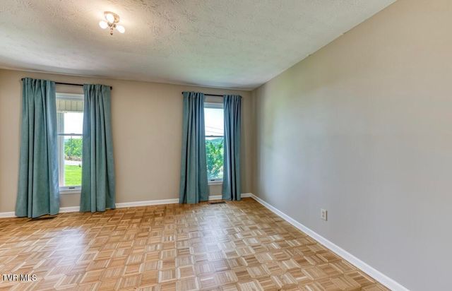 146 Central Drive, Johnson City, TN 37601