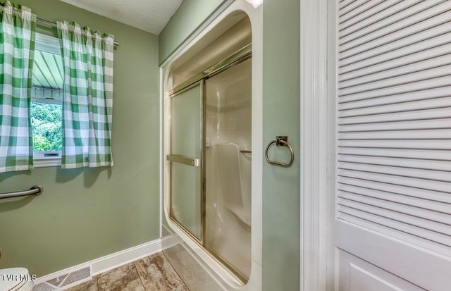 146 Central Drive, Johnson City, TN 37601
