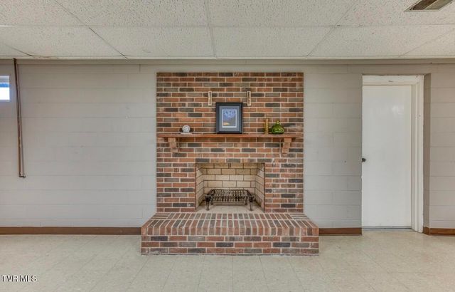 146 Central Drive, Johnson City, TN 37601