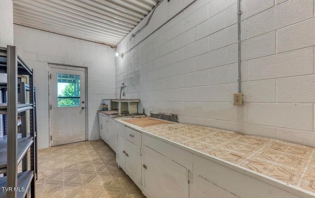 146 Central Drive, Johnson City, TN 37601