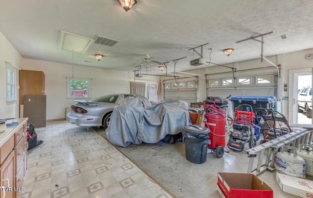 146 Central Drive, Johnson City, TN 37601