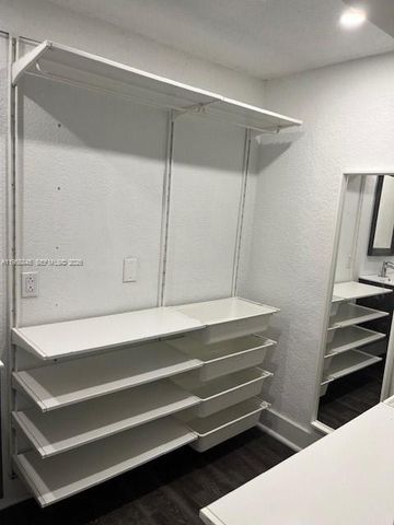 3008 NW 13th Street, Miami, FL 33125