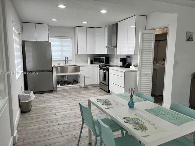 3008 NW 13th Street, Miami, FL 33125