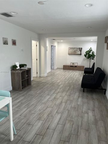 3008 NW 13th Street, Miami, FL 33125
