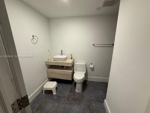 3008 NW 13th Street, Miami, FL 33125