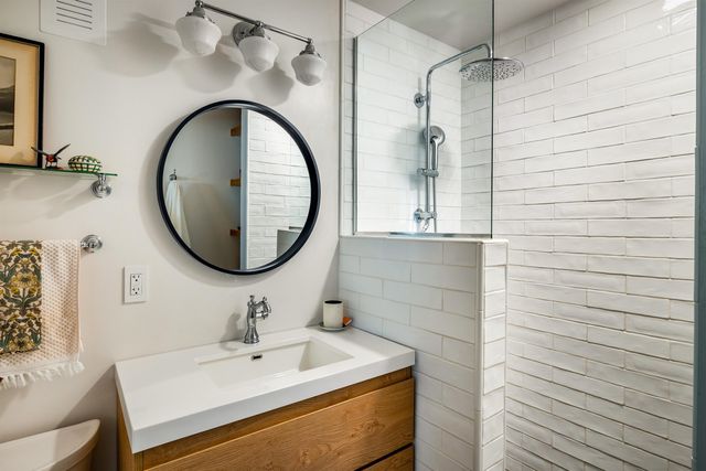 31 Archibald Street, Burlington, VT 05401
