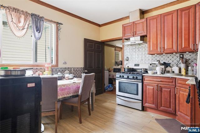 495-497 Totowa Avenue, Paterson, NJ 07522