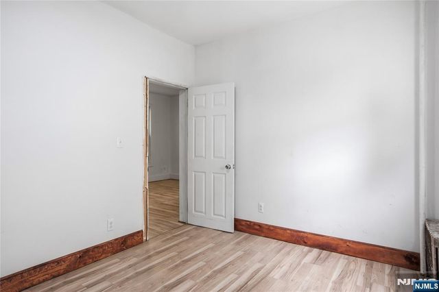 495-497 Totowa Avenue, Paterson, NJ 07522