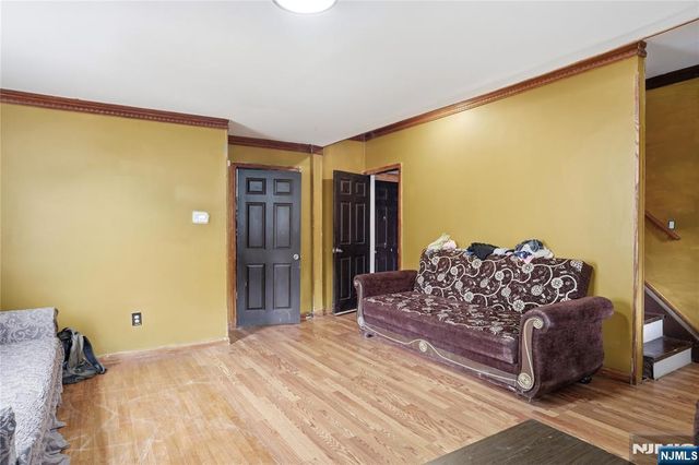 495-497 Totowa Avenue, Paterson, NJ 07522