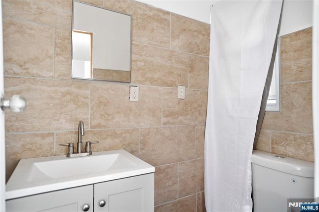 495-497 Totowa Avenue, Paterson, NJ 07522