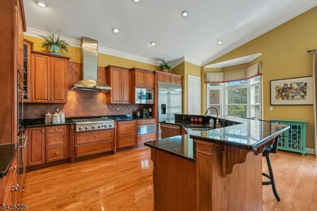 15 JOHNS DRIVE, Warren Twp., NJ 07059