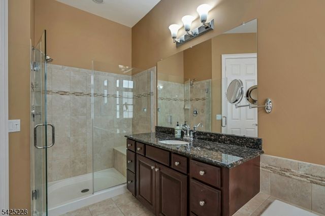 15 JOHNS DRIVE, Warren Twp., NJ 07059