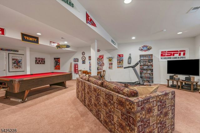 15 JOHNS DRIVE, Warren Twp., NJ 07059