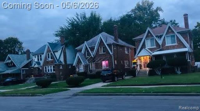 13044 Wilshire Drive, Detroit, MI 48213