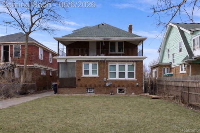 13044 Wilshire Drive, Detroit, MI 48213