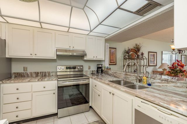 14255 ROSEMARY LANE 8204, Largo, FL 33774