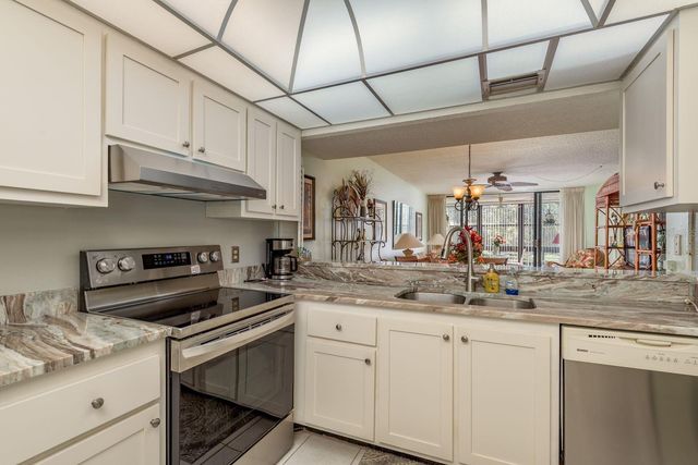 14255 ROSEMARY LANE 8204, Largo, FL 33774