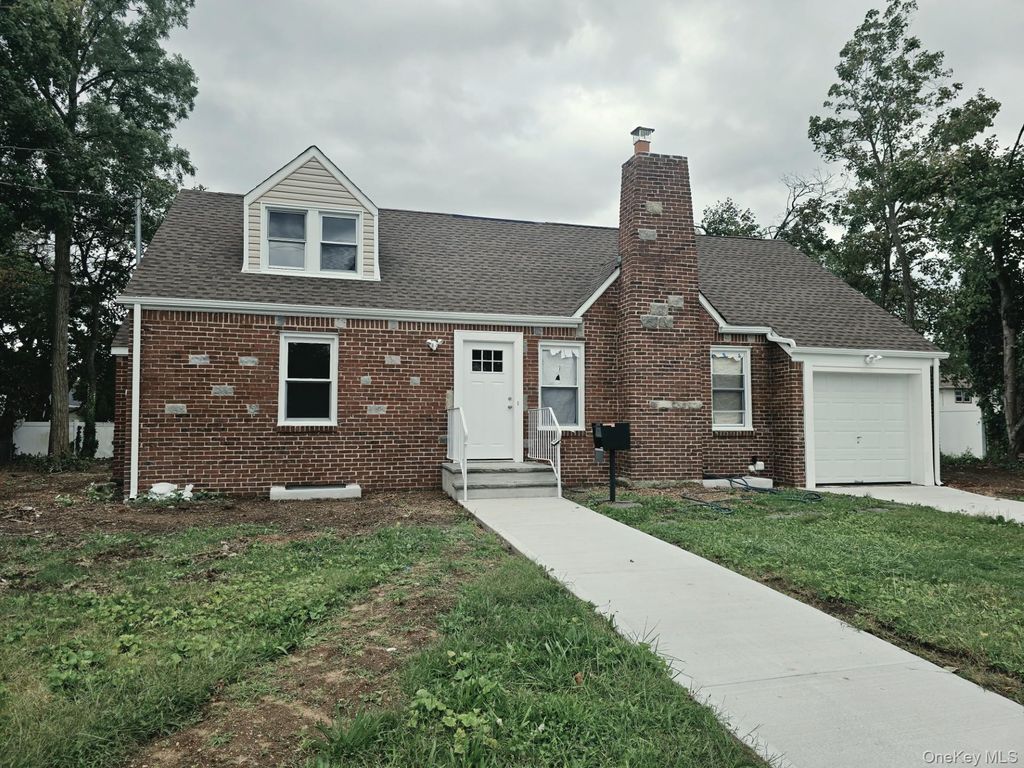 870 Southern Parkway, Uniondale, NY 11553