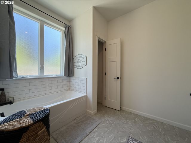 7205 EDGE CLIFF Dr, Brookings, OR 97415