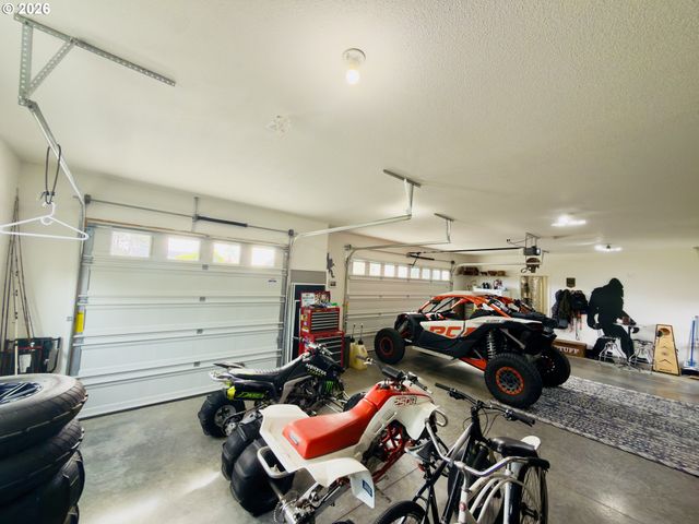 7205 EDGE CLIFF Dr, Brookings, OR 97415