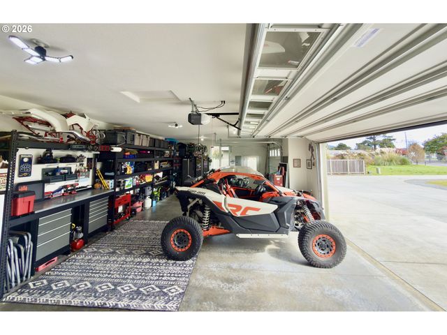 7205 EDGE CLIFF Dr, Brookings, OR 97415