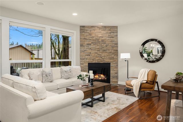 10719 121st Place NE, Kirkland, WA 98033