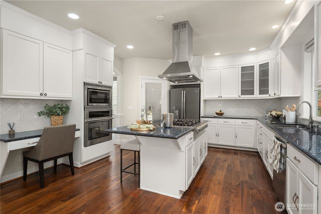 10719 121st Place NE, Kirkland, WA 98033