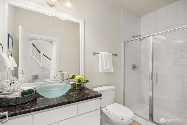 10719 121st Place NE, Kirkland, WA 98033