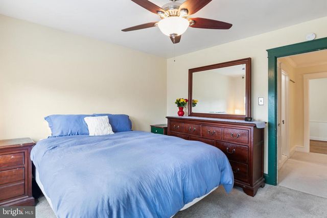127 S EAGLE RD, Havertown, PA 19083