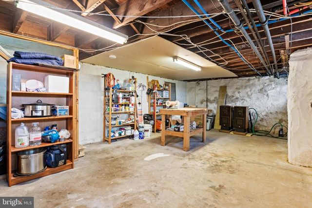 127 S EAGLE RD, Havertown, PA 19083