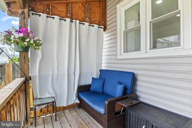 127 S EAGLE RD, Havertown, PA 19083