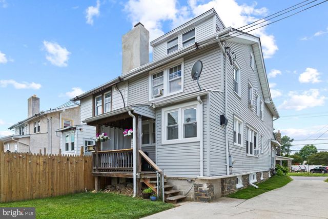 127 S EAGLE RD, Havertown, PA 19083