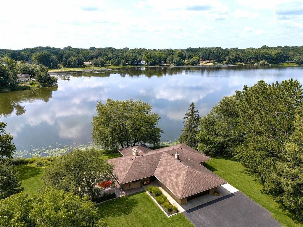 19 Dove Lane, North Oaks, MN 55127 — photo 2