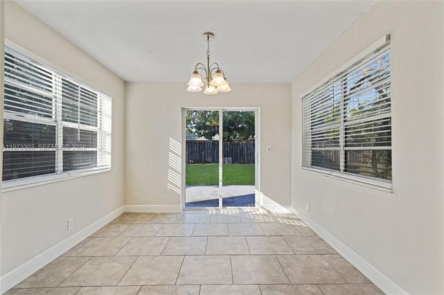 4721 NW 12th St, Lauderhill, FL 33313